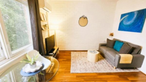 Cozy Corner M106 Studio Apartment near Kings Park